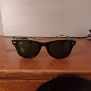 Genuine ray-ban wayfarer